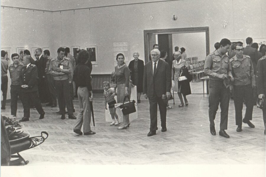 uprostřed Jan Lauschmann